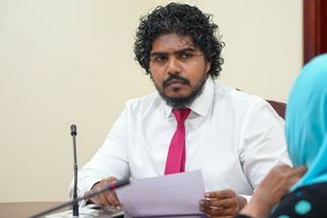 މައުލޫމާތު ހާމަކުރަން ހުށަހެޅި މައްސަލައަށް އަޒާނު ވޯޓެއްނުދެއްވި