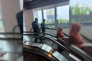މުޒާހަރާއިން ހައްޔަރުކުރި ޔައުގޫބް ޑޮކްޓަރަށް ދައްކައިފި