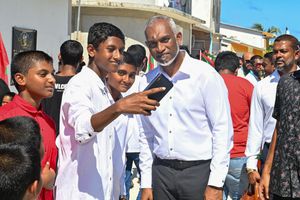 ތ އަތޮޅުގެ 10 ރަށަށް ކުރެއްވި ދަތުރަށް ފަހު ރައީސް މާލެއަށް