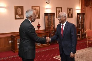 ރައީސް އެދިވަޑައިގަތީ މަޝްރޫތައް ނުހުއްޓުވާ ކުރިއަށް ގެންދިޔުމަށް