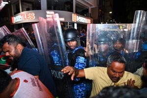 "އެއްވުމުގެ ފުރިހަމަ މިނިވަންކަން ދޭން އެބަ މަސައްކަތް ކުރަން"