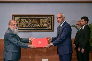 ރޯދަ ނިމެންދެން މަރުކަޒުގައި ތަރާވީހު ކުރާނީ ލަތީފުގެ ދެ ދަރިން