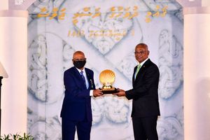 ޝަރަފު ހަތަރު ބޭފުޅަކަށް, ހިތްވަރު ދިނުމުގެ އިނާމް 14 ބޭފުޅަކަށް