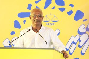 "ބޮޑެތި އާބާދީއަށް އިސްކަންދެމޭ ބުނާއިރު އެކަން ފެންނާކަށް ނެތް"