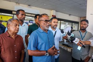 ހުލާސާކޮށް އިއްޔެ: ޔާމީންގެ ދިފާއުގައި ބަހެއް ނުބުނި!