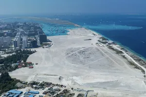 ހުޅުމާލެ ފޭސް ތިނެއްގައި ފްލެޓު އަޅާނެ ބަޔަކު ހޯދަނީ