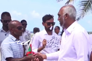 ކުމުންދޫއިން މުއިއްޒަށް އިހުތިޖާޖުގެ މަރުހަބާއެއް 