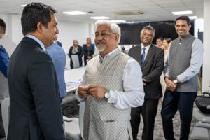 Talks with India to strengthen economic ties
