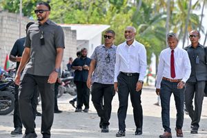 ރ. އަތޮޅަށް ކުރެއްވި ދަތުރަށް ފަހު ރައީސް އެނބުރި މާލެއަށް
