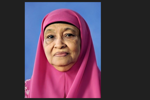 އަދަބީ ހިދުމަތްތެރިޔާ ހަބީބާ ހުސައިން ހަބީބު އަވަހާރަވެއްޖެ