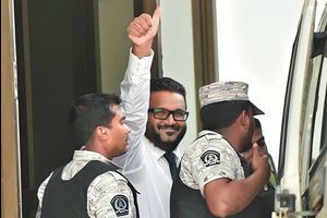 "އަދީބާއި ޒިޔަތު މިނިވަންވުމަކީ ކޮރަޕްޝަނަށް ހިތްވަރުދެވޭ ކަމެއް"
