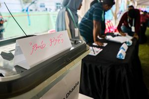 ވޯޓުލާން ބެހެއްޓި ގިނަ ފޮށިތައް ބަންދުކޮށްފި 