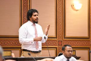 ހަންކެޑެ މަޝްރޫއުއާ ގުޅޭ ނިންމުން ބަދަލުކުރަން ގޮވާލައިފި