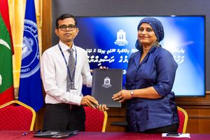 ކަަރަންޓު ބިލާއި ގުޅޭގޮތުން އިލްމީ ދިރާސާއެއް ހެދުމަށް ސޮއިކޮށްފި
