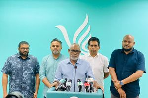 ބަލިވީ ސަޕޯޓަރުންނާ ގުޅުން ކުޑަވުމުން، މާފަށް އެދެން: ޕީއެންސީ