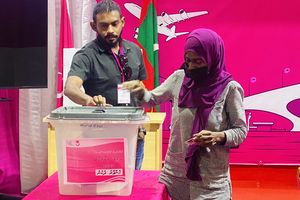 ހެންވޭރު ދެކުނު ވަހީދަށް، މާފަންނު ހުޅަނގު މުސްތަފާއަށް 