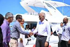 ރައީސް މުއިއްޒު އދ. ގެ ރަށްތަކަށް ކުރައްވާ ދަތުރެއްގައި ފުރާވަޑައިގެންފި
