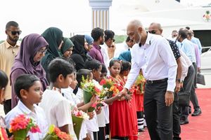 މުއިއްޒު މާދަމާ ބ. އަތޮޅަށް ވަޑައިގަންނަވަނީ 