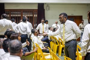 އިންތިހާބީ ކޮމިޓީ ނެގުމުގައި ވެސް ދެ ފެކްޝަނުގެ ކޯޅުން
