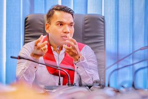 "އިންތިގާލީ ސަރުކާރެއް ގާއިމް ކުރާ ނަމަ އިސްތިއުފާ ދޭނަން"