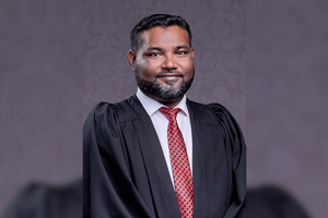 ހައިކޯޓުގެ ފަނޑިޔާރު ފައިސަލް އިސްތިއުފާދެއްވައިފި