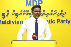 ރައީސްގެ ދަތުރުތަކަށް ދައުލަތުން 100 މިލިއަން ހޭދަކޮށްފި: އީސަ