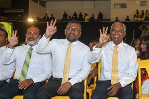 ޑޮލަރަށް އޮތް ބަރޯސާ ކުޑަކުރަން ރައީސް ވައުދުވެއްޖެ 