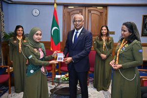  "ޕްރެޒިޑެންޓްސް ބެޖް" ހާސިލުކުރި 14 ވަނަ ދަރިވަރަކަށް ޔުމްނާ
