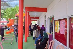 ސިޔާސީ ފޯރިގަދަ އައްޑޫގައި ވޯޓުލުން ސުލްހަވެރިކަމާއެކު ކުރިއަށް