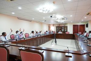 މޮރިޝަސް ސިޓީ 241 ކޮމިޓީގައި، ތަރުޖަމާއަކަށް ފަހު ބަހުސް ފަށަނީ