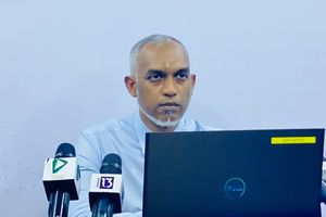 ގުޅީފަޅު ޕްލޭން: މޭޔަރު ހުންނެވީ ދޫދެއްވާ ގޮތަށް ނޫން!