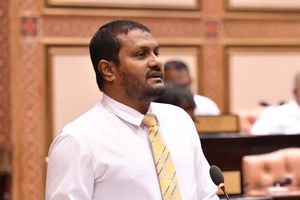 އެންމެ މުހިންމު މަސައްކަތަކީ ރައީސް އަޒުލު ކުރުން: ޝިފާއު 