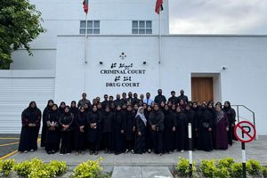 މުސާރައިގެ އާ އޮނިގަނޑާމެދު ހިތްހަމަ ނުޖެހިގެން ޕެޓިޝަނެއް