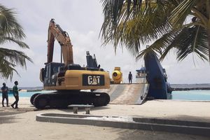 ނަރުދޫ ބަނދަރު ހަދާ ސާމާނު ގެންދަން އުޅުމުން ހުއްޓުވައިފި