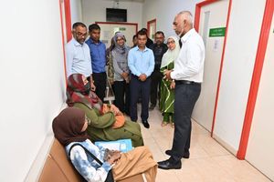 Muizzu visits Thalassemia Centre after protests