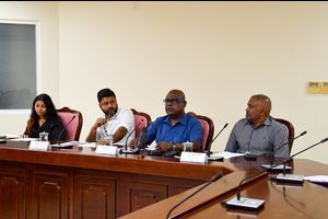 ބްލެންކެޓްކޮށް އިޒްރޭލު ޕާސްޕޯޓް މަނާކުރަން އެސޯސިއޭޝަނުން ދެކޮޅު