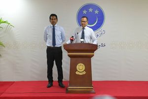 ނަޝީދު ހުންނެވީ ސަރުކާރުން "މަރުތަޅު" އަޅުވާފައި: އިދިކޮޅު