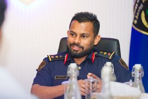 ޝަމްއާން ހުރީ ފްރޭމްކޮށްފައި ކަމަށް އަނބިކަނބަލުން ވިދާޅުވެއްޖެ 