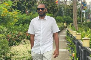 މަސްއޫދަށް ހަމަލާދިން ކަމަށް ތުހުމަތުކުރެވޭ މީހާ ޝަރީއަތް ނިމެންދެން ބަންދަށް