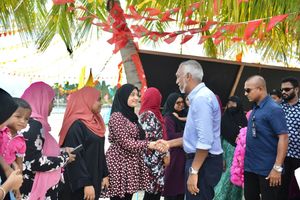 މަތިވެރި ފަޅު ހިއްކައި އެއާޕޯޓެއް އަޅަން މުއިއްޒު ވައުދުވެއްޖެ