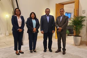 މިނިސްޓަރު ޒަމީރު ގަތަރަށް ކުރެއްވި ދަތުރު ނިންމާލައިފި 