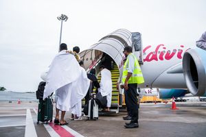 އުމްރާއަށް ގޮސް އުޅުނު ދެ ދިވެއްސަކު ނިޔާވެއްޖެ