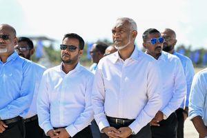 ރައީސް ދިފާއުކުރަން މުއްތަލިބު ގޯސްކުރީ އިންފޮމޭޝަން އޮފިސަރު
