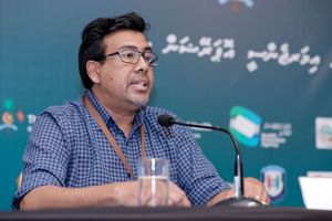 ޑރ. އަލީ ލަތީފަށް ކުރަނީ މަނީ ލޯންޑަރިންގެ ތުހުމަތު 