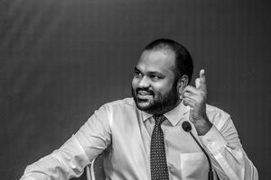 އަލީ ވަހީދު ހާޒިރެއް ނުވި، ކުރިމިނަލް ކޯޓުގައި ޝަރީއަތް ނުހިންގުނު