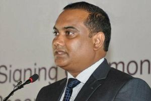 އައިލެންޑް އޭވިއޭޝަންގެ ޗެއާމަނަކަށް ކުރީގެ އެމްޑީ މިހާދު