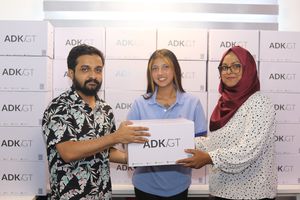 އޭޑީކޭއިން މަމްސް އެއިޑަށް 150 ޕެކޭޖު ހަދިޔާކޮށްފި