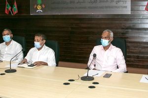 ހިޔާގެ ދެބަސްވުންތަކާއެކު މޭޔަރާއި މިނިސްޓަރު އެއް މޭޒަކަށް