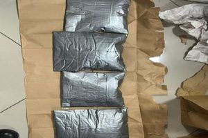 One flees after 8kg drug seizure in controlled delivery operation