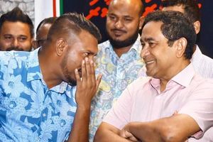 ހުލާސާކޮށް އިއްޔެ: ދޫވެހީގައި ފައިސާ ގުނި ކަމަށް ނަރީޝް ބުނުން